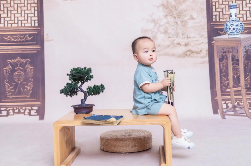 射洪宝宝眼睛肿是什么原因